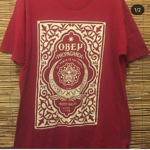 Obey tee